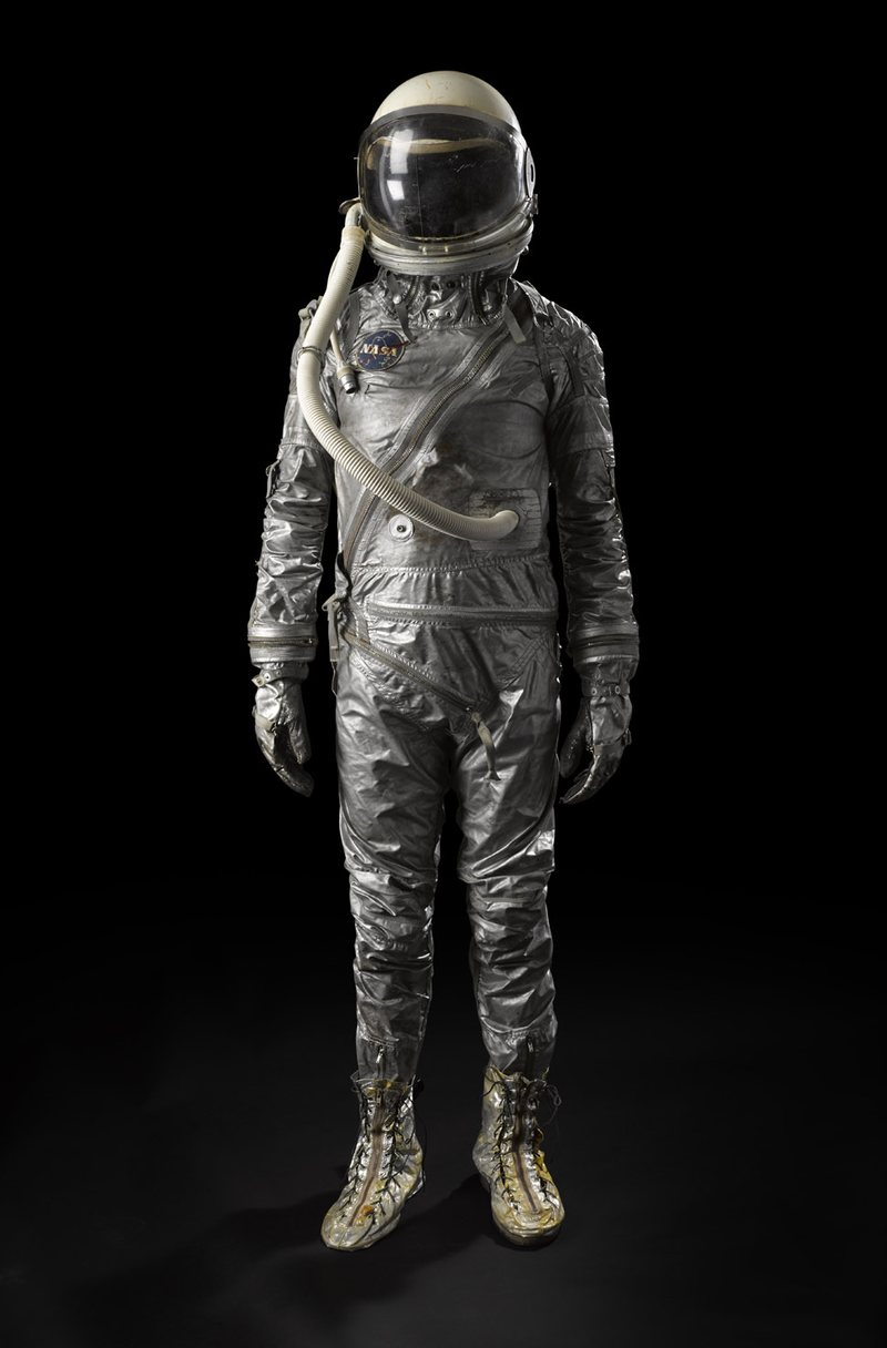 Illustration for article titled Soviet and American Space Suits For Sale at This Other-Worldly Auction